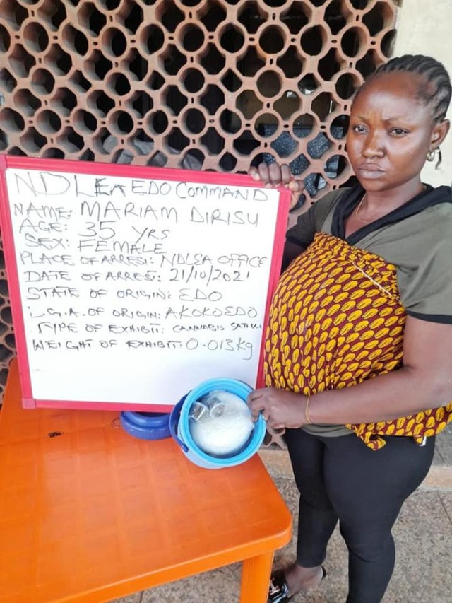 Woman detained while attempting to smuggle drugs concealed in fufu wraps
