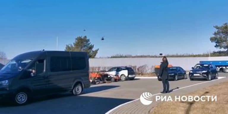 Ukrainian Officials Arrive Belarus For Talks With Russia