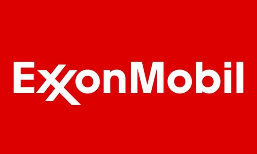 ExxonMobil Workers Protest Sack Of 860 Spy Police, Shut Lagos HQ